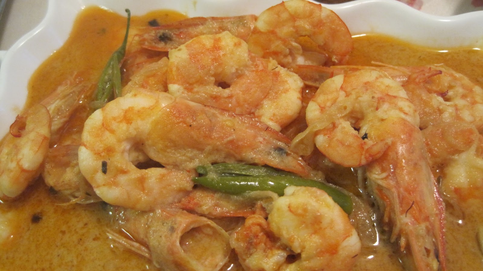 Asian Slow Cooking Slow cooker Chingrir Malaikari ( Prawns in coconut