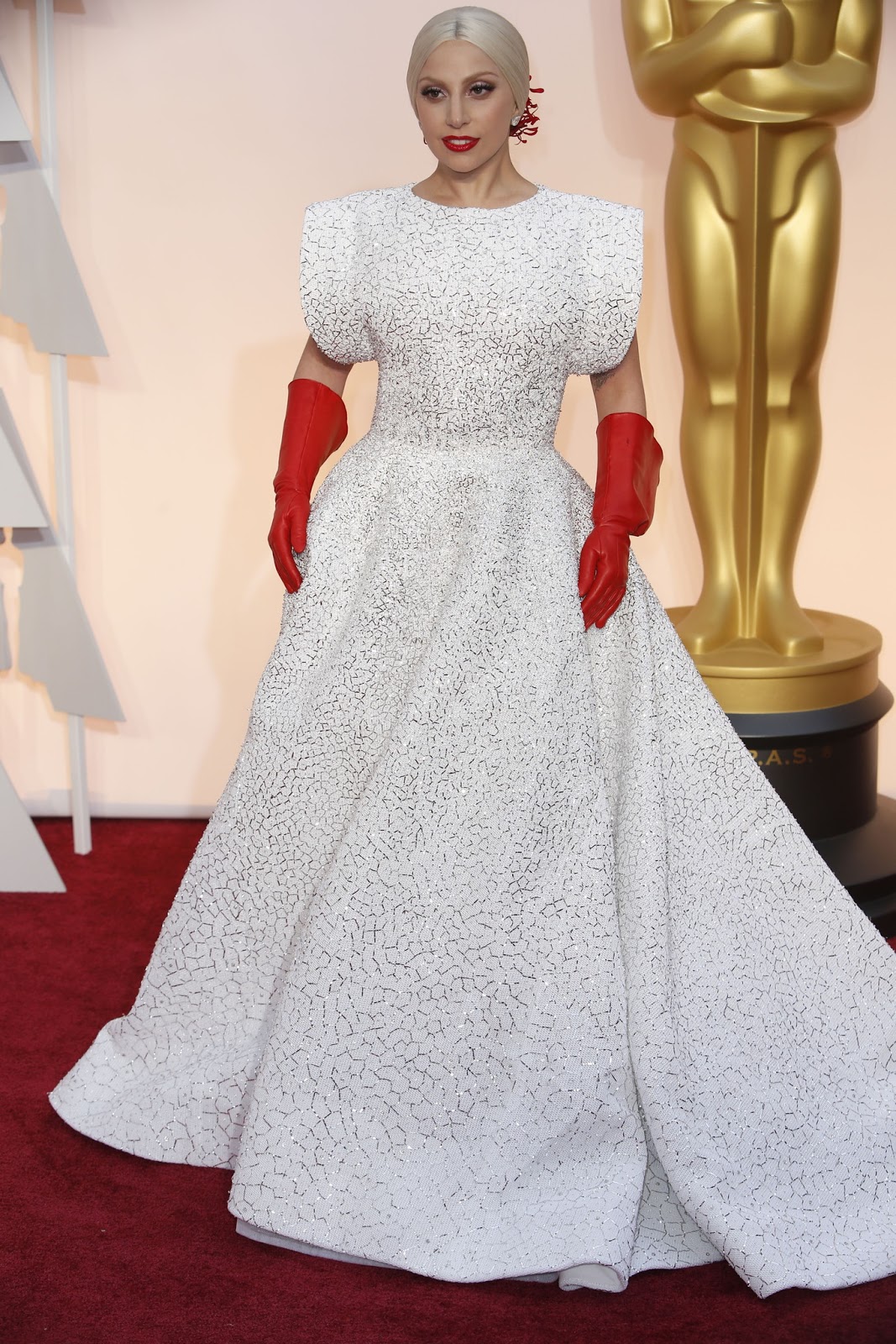 Lady Gaga in Alaïa at the Oscars 2015 Lady Gaga in Alaïa at the Oscars 2015