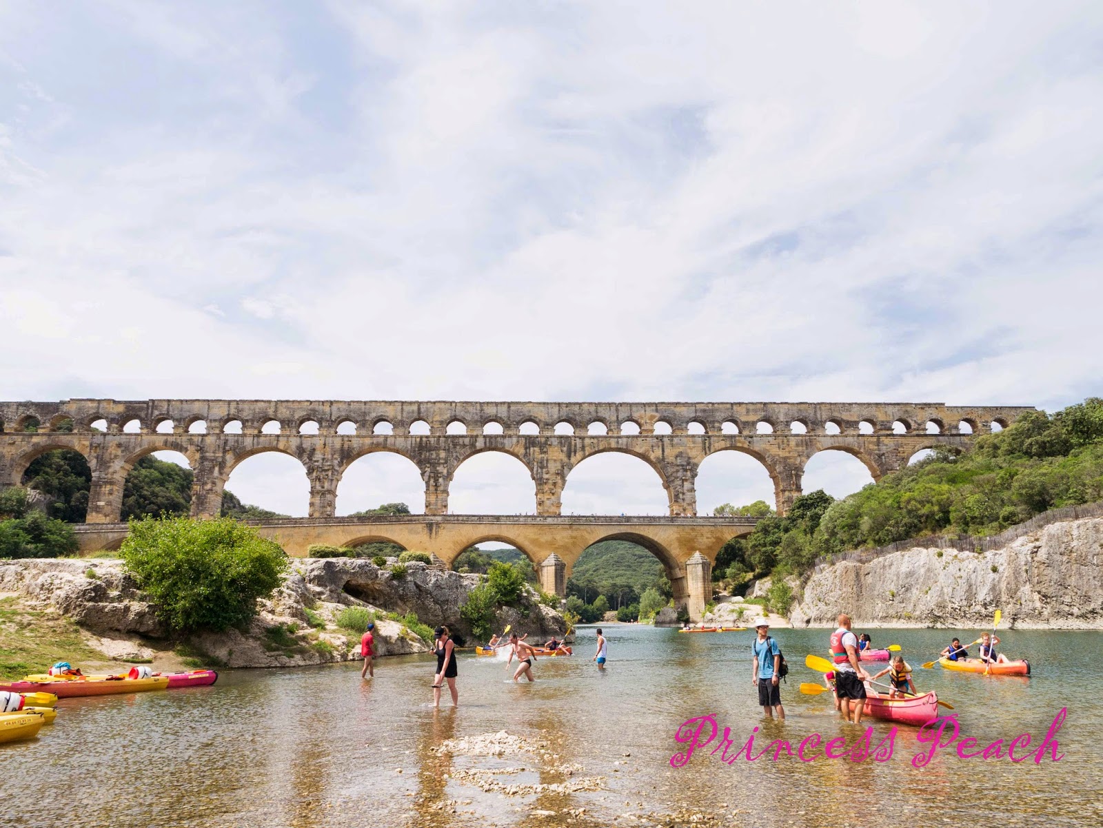 法國： 屹立千年的嘉德水道橋