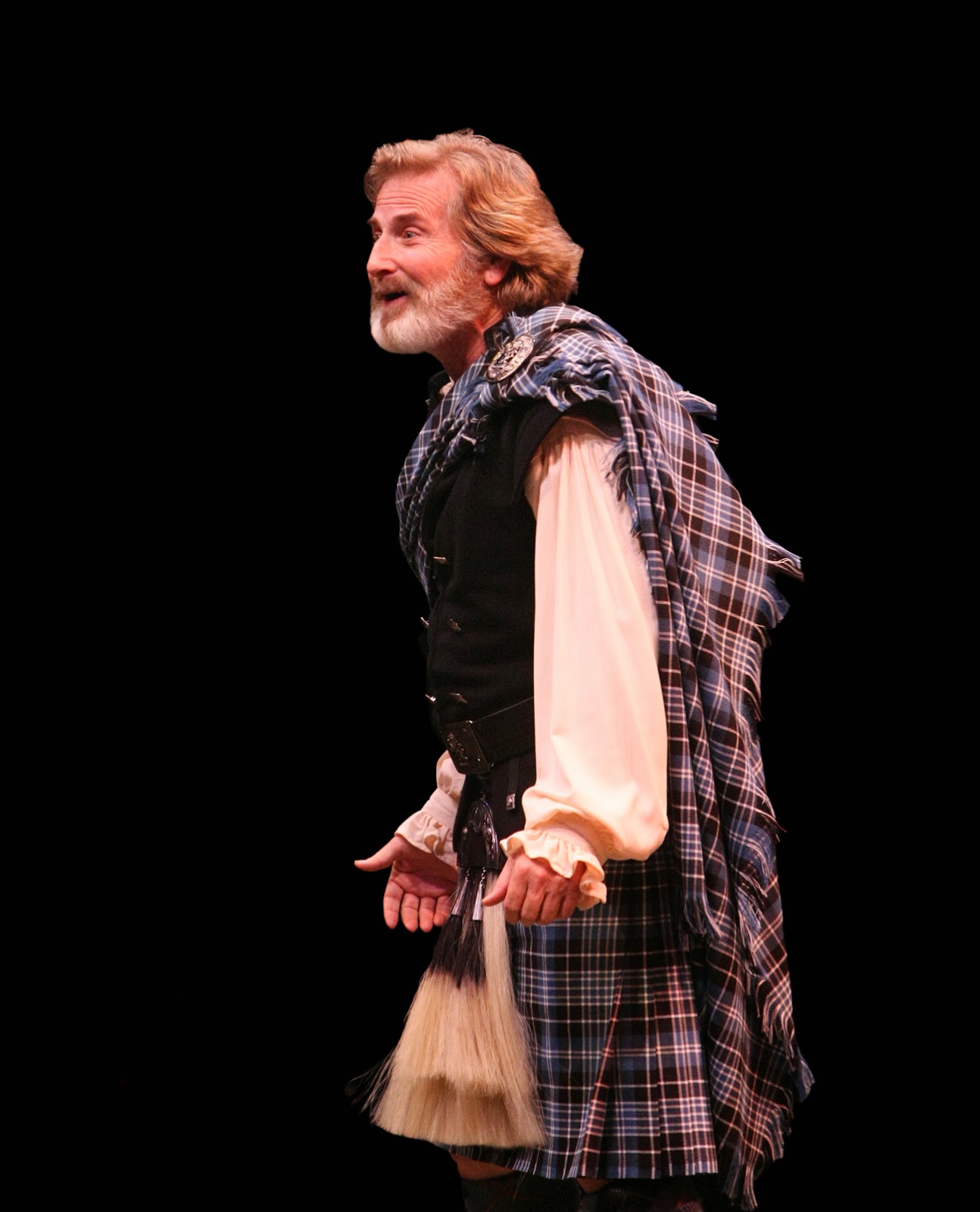 BWW Review Music Circus Lovingly Revives BRIGADOON