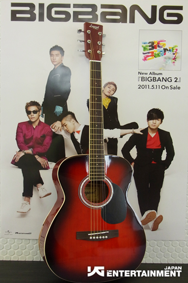 pics - [Pics] Big Bang Japan Blog publica: Guitarra usada en Tonight en el Love & Hope Tour  TONIGHT+GUITAR+LOVE+%2526+HOPE+JAPAN+5