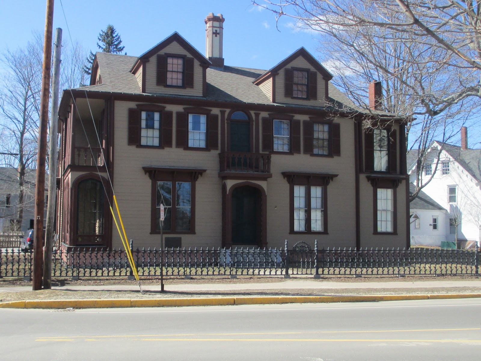 Historical Maine Chamberlain House