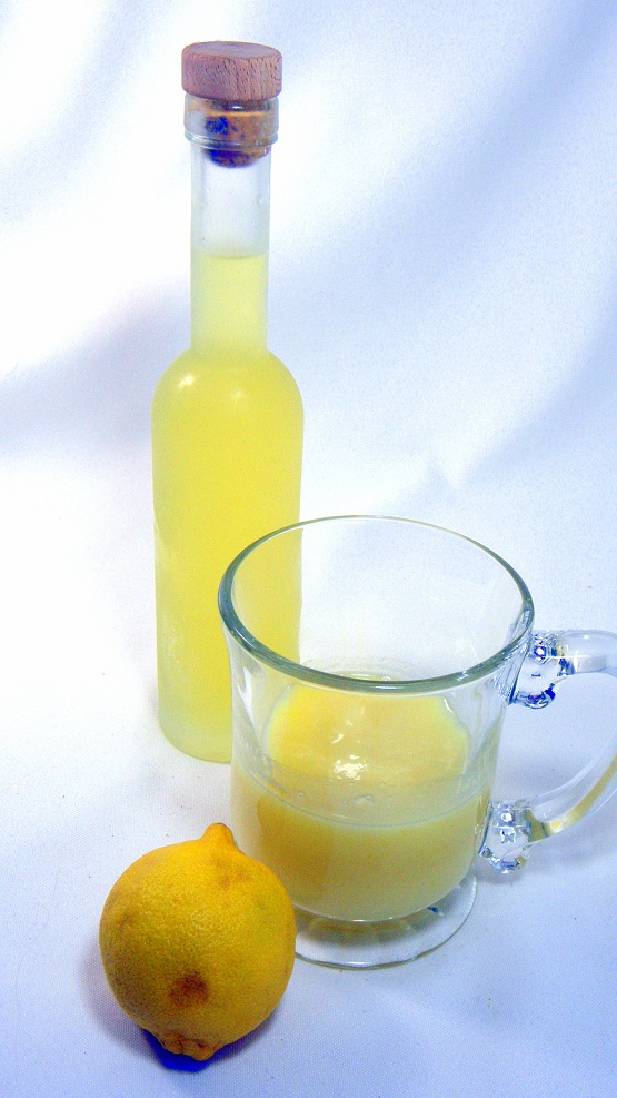 52 Ways to Cook Limoncello and the TOP 5 Ways to Use Limoncello