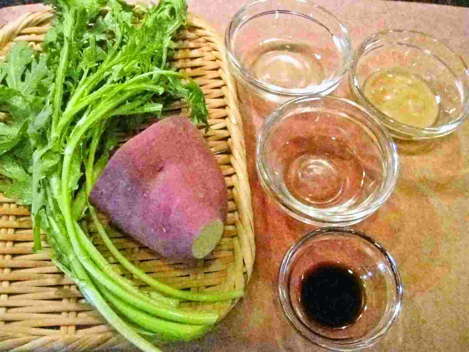 Recipes for Tom Satsumaimo to shungiku no gomaae / Japanese sweet