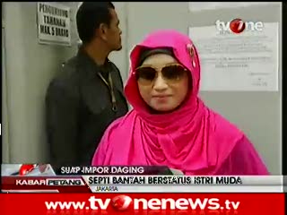Foto Septi Sanustika Istri Ahmad Fathanah Septi+Sanustika+6 Foto Septi Sanustika Istri Ahmad Fathanah