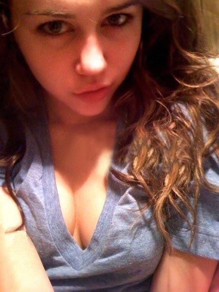 Hot Actress: Miley Cyrus
