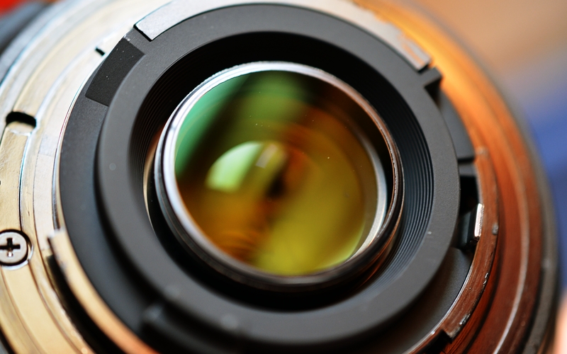 The Benefit of Using DSLR Lenses