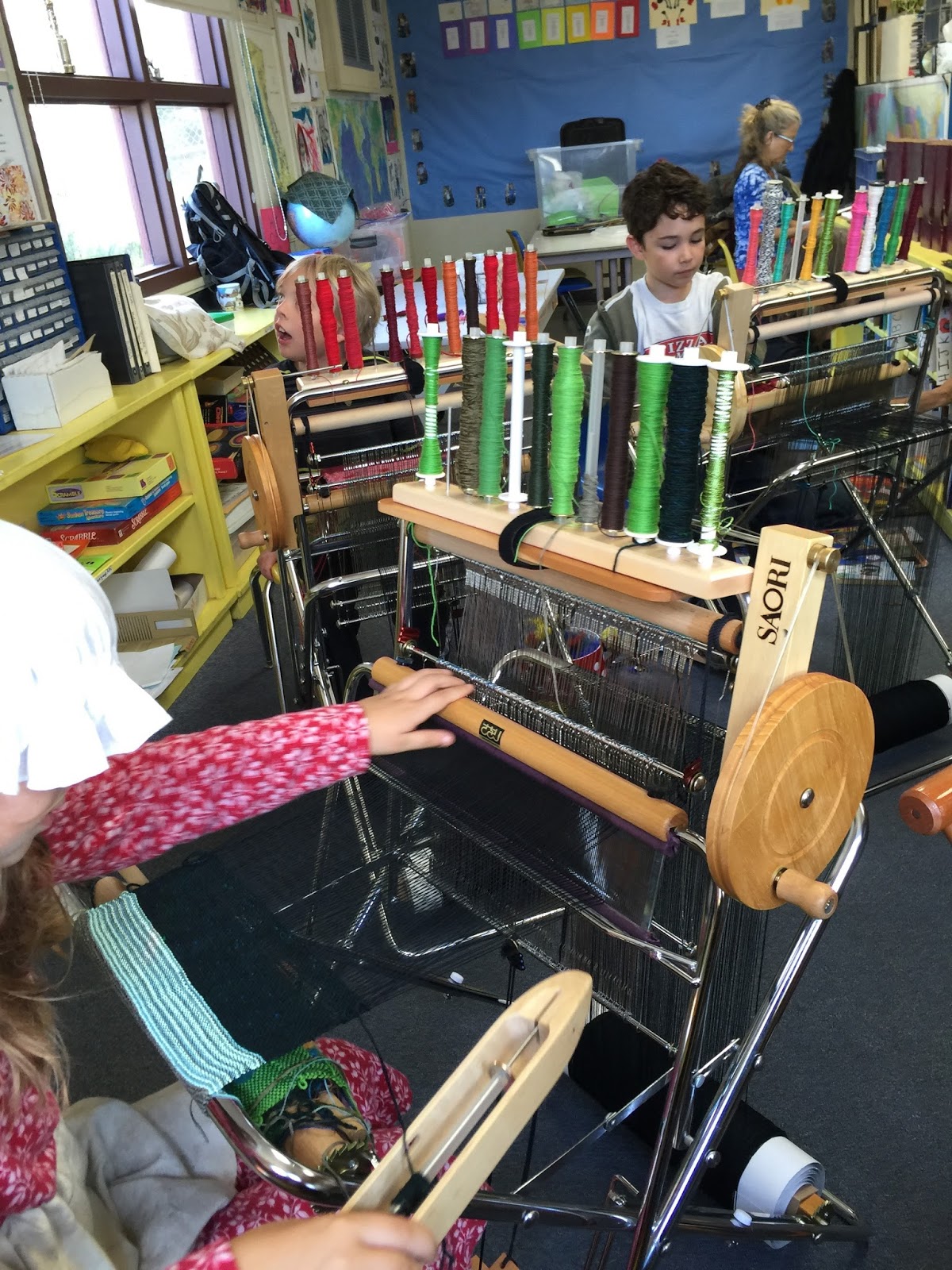 CENTERING WITH FIBER Saori weaving giving back to the local community