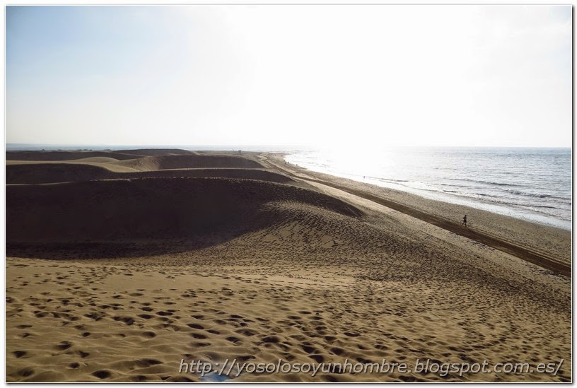 Otra vista de las dunas y el mar Otra vista de las dunas y el mar