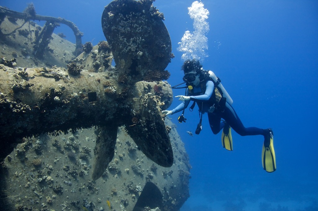 SCUBA SCOOP/latest dive stories Basic Wreck Diving vs. Advanced Wreck