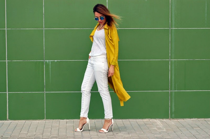 total white outfit and green trench street style