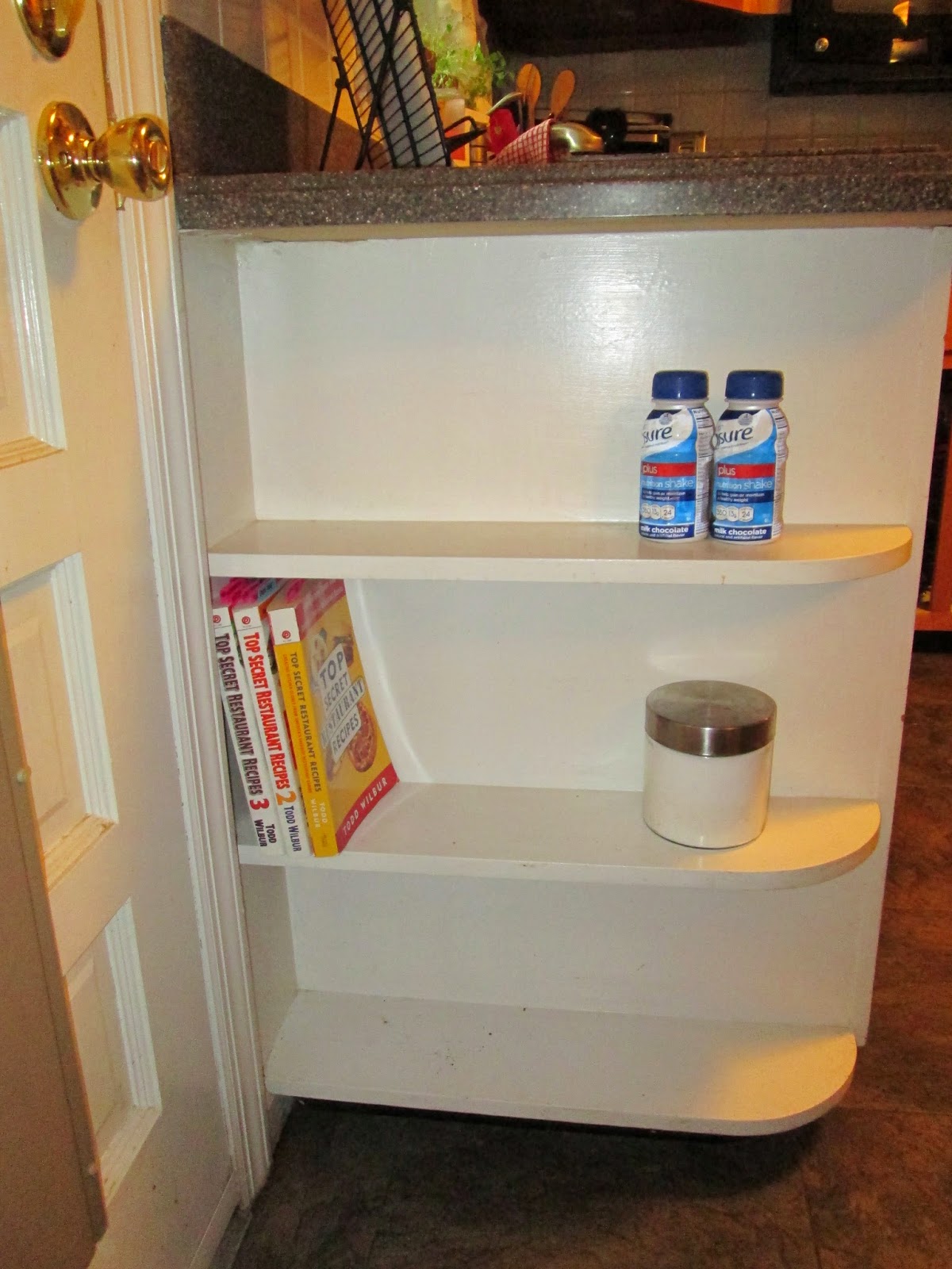 Laura's Plans Narrow Kitchen Shelving