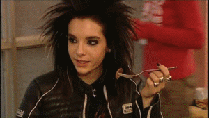 http://2.bp.blogspot.com/-RJVP5MBpw1A/Tw9Zq6JDXvI/AAAAAAAAAjM/TaorFiVD40c/s1600/Vivamoskau030107-17.gif