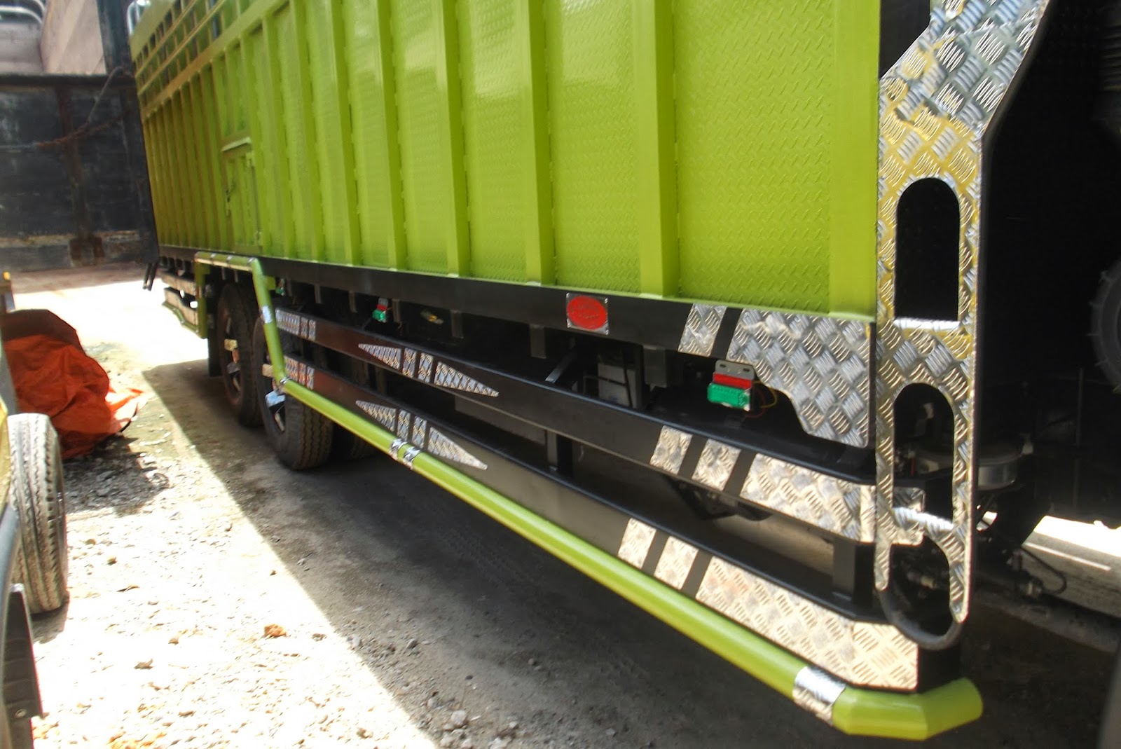 Ladang Otomotif Download Koleksi 80 Modifikasi Mobil Truk Padang Terupdate