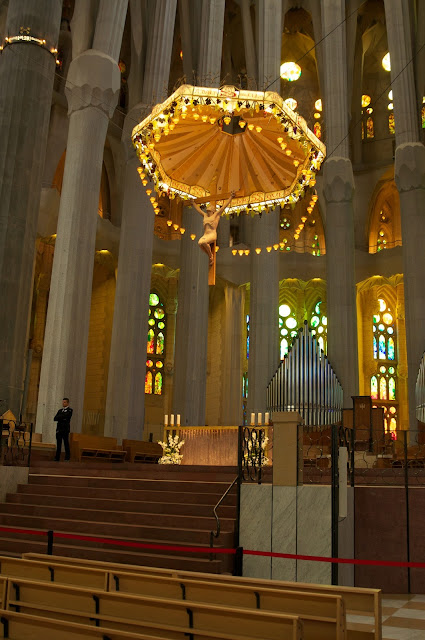 wisata, travelling, gereja, Basilica De La Sagrada Familia, Barcelona, Spanyol, Antoni Gaudi
