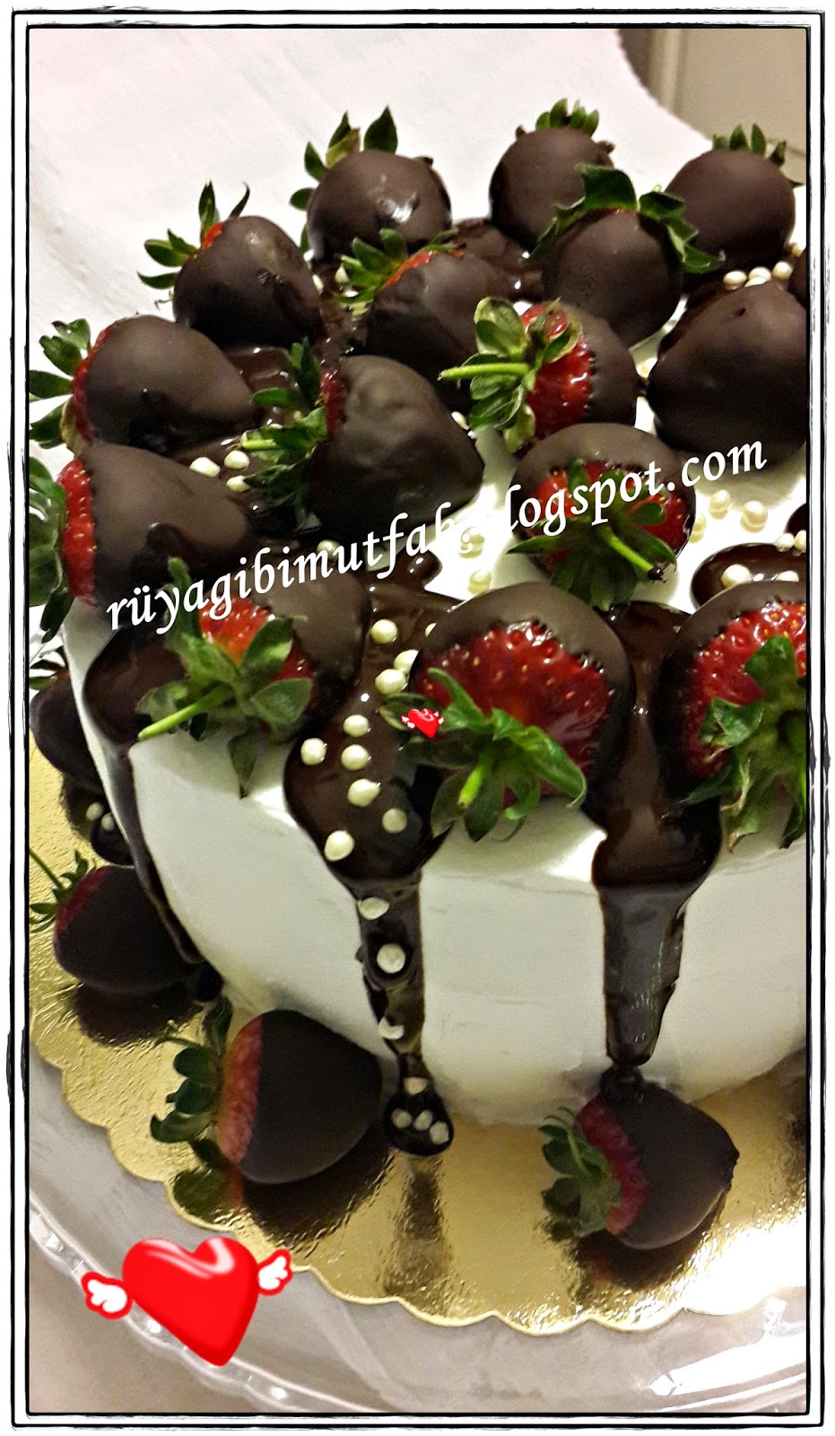 Rüya Gibi Mutfak İzmir Butik Pasta ve Kurabiye Çilek ve Çikolata