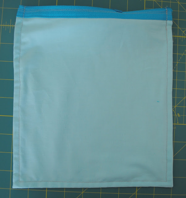 Clover and Violet French Seam Zipper Pouch (A Tutorial)