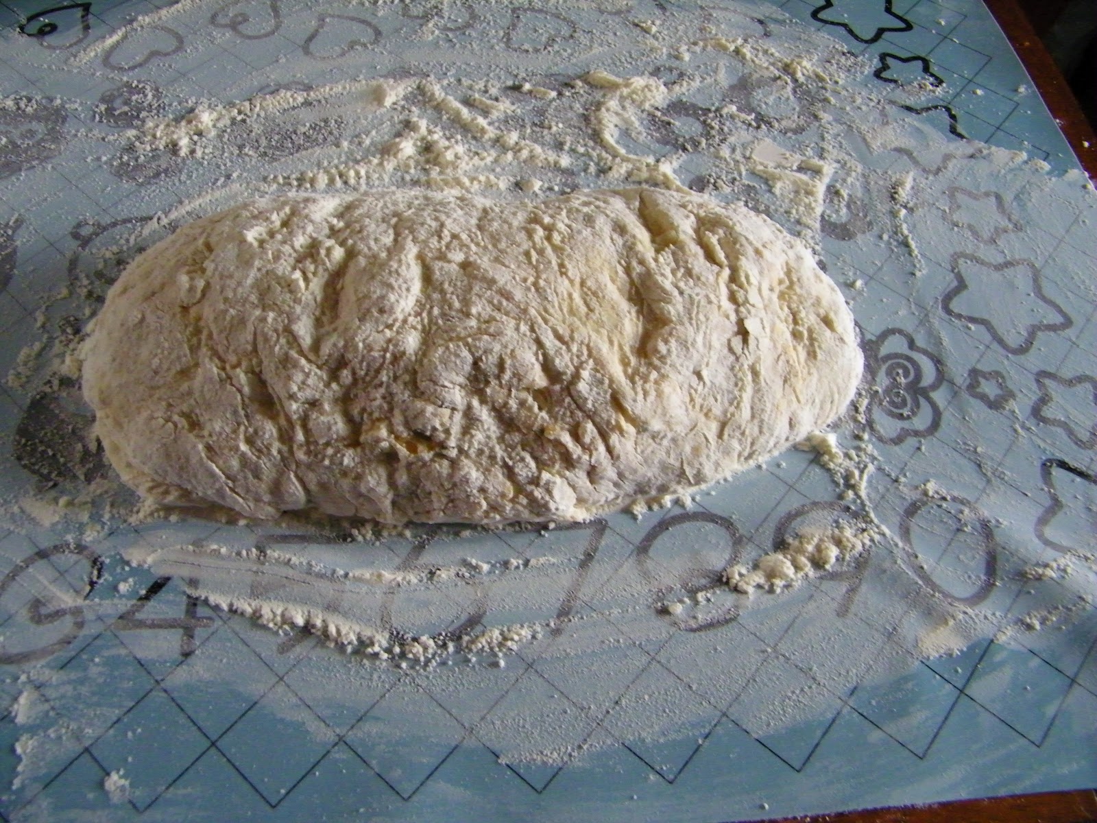 a Paisley Sunflower Cheddar Garlic Tarragon Artisan Bread Recipe