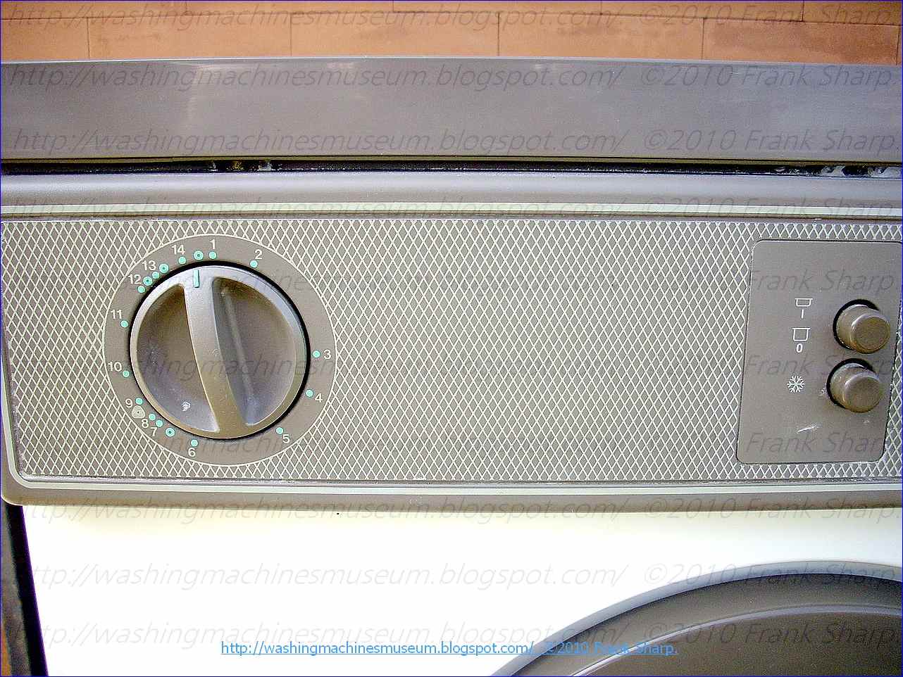 Washer Rama Museum.: HIRUNDO GRE (INDESIT) L1541 YEAR 1989. Washer Rama Museum.: HIRUNDO GRE (INDESIT) L1541 YEAR 1989.