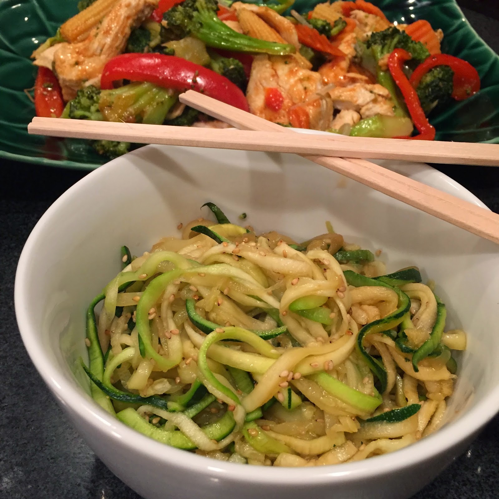 Food Impressions Zoodle Stir Fry with Chicken and Vegetables (Using