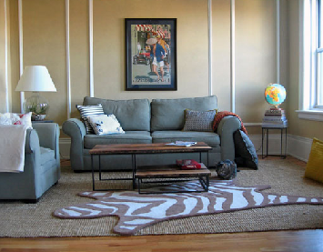 LIVING ROOM FURNITURE: May 2011