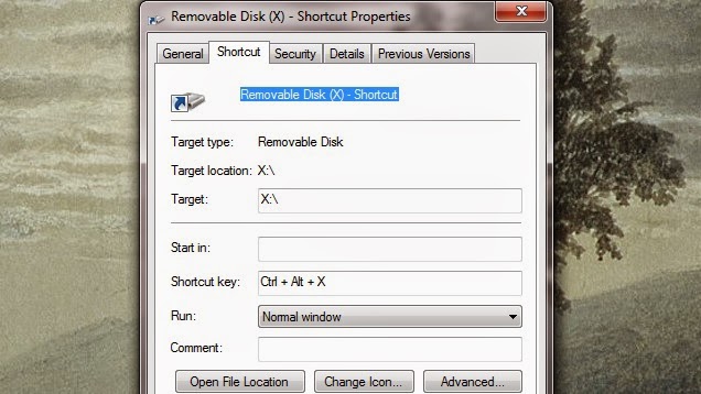 Open a USB Drive in Windows with a Keyboard Shortcut Open a USB Drive in Windows with a Keyboard Shortcut