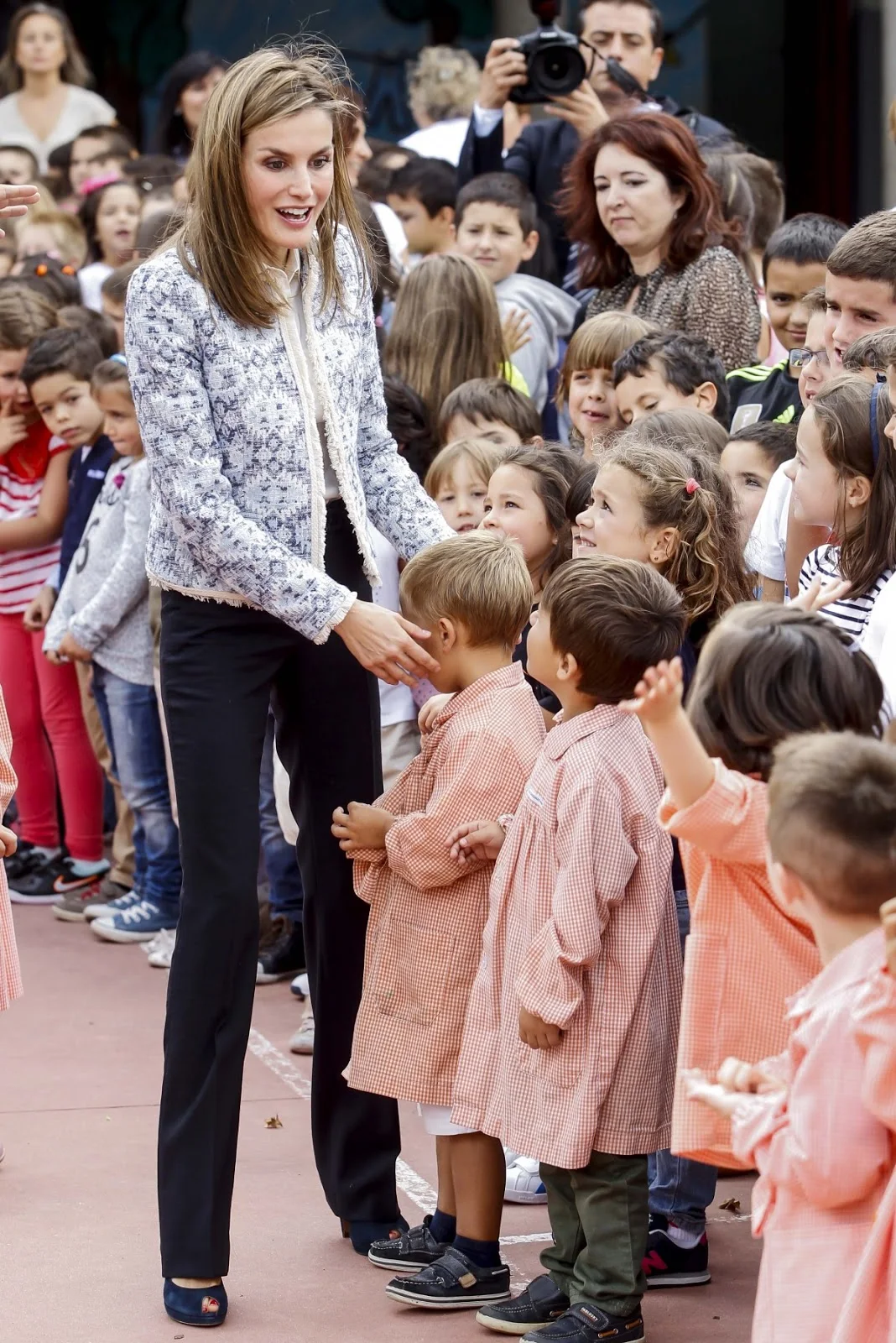 Queen Letizia and King Felipe visited the Ben-Cho-Shey School in Pereiro de Aguiar, near Ourense