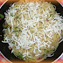 Spaghetti pancetta, zucchine, salmone e cacioricotta