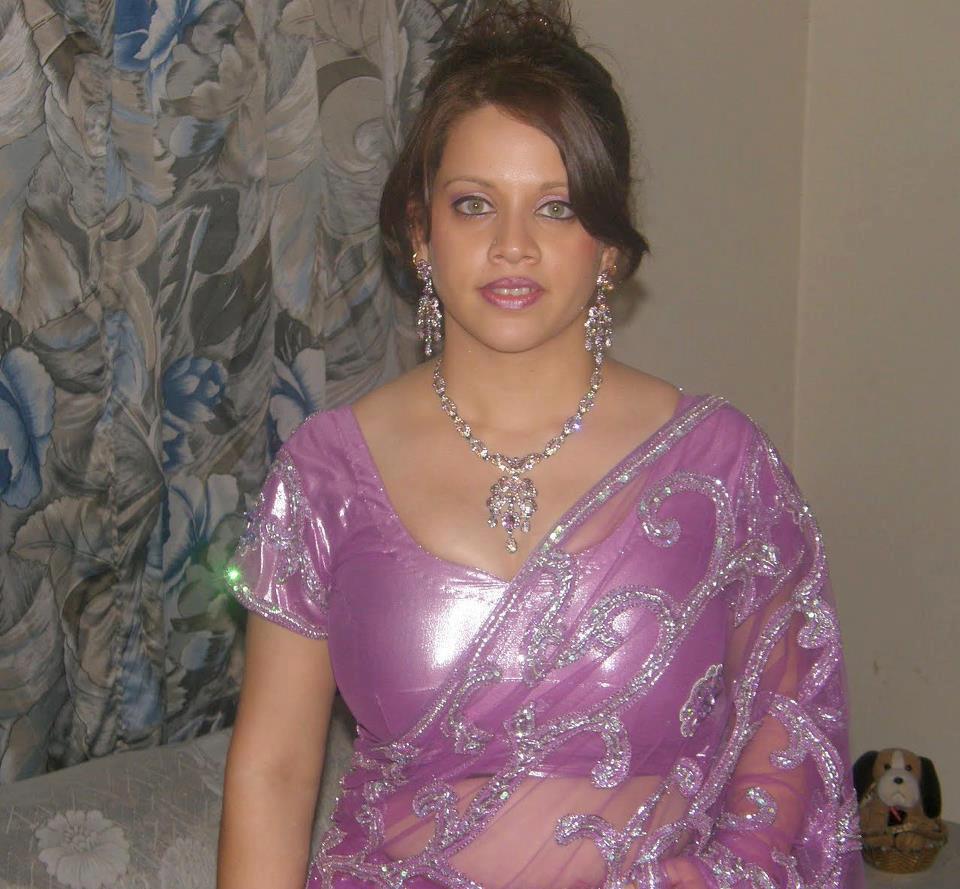 south indian aunty Search - XNXXCOM