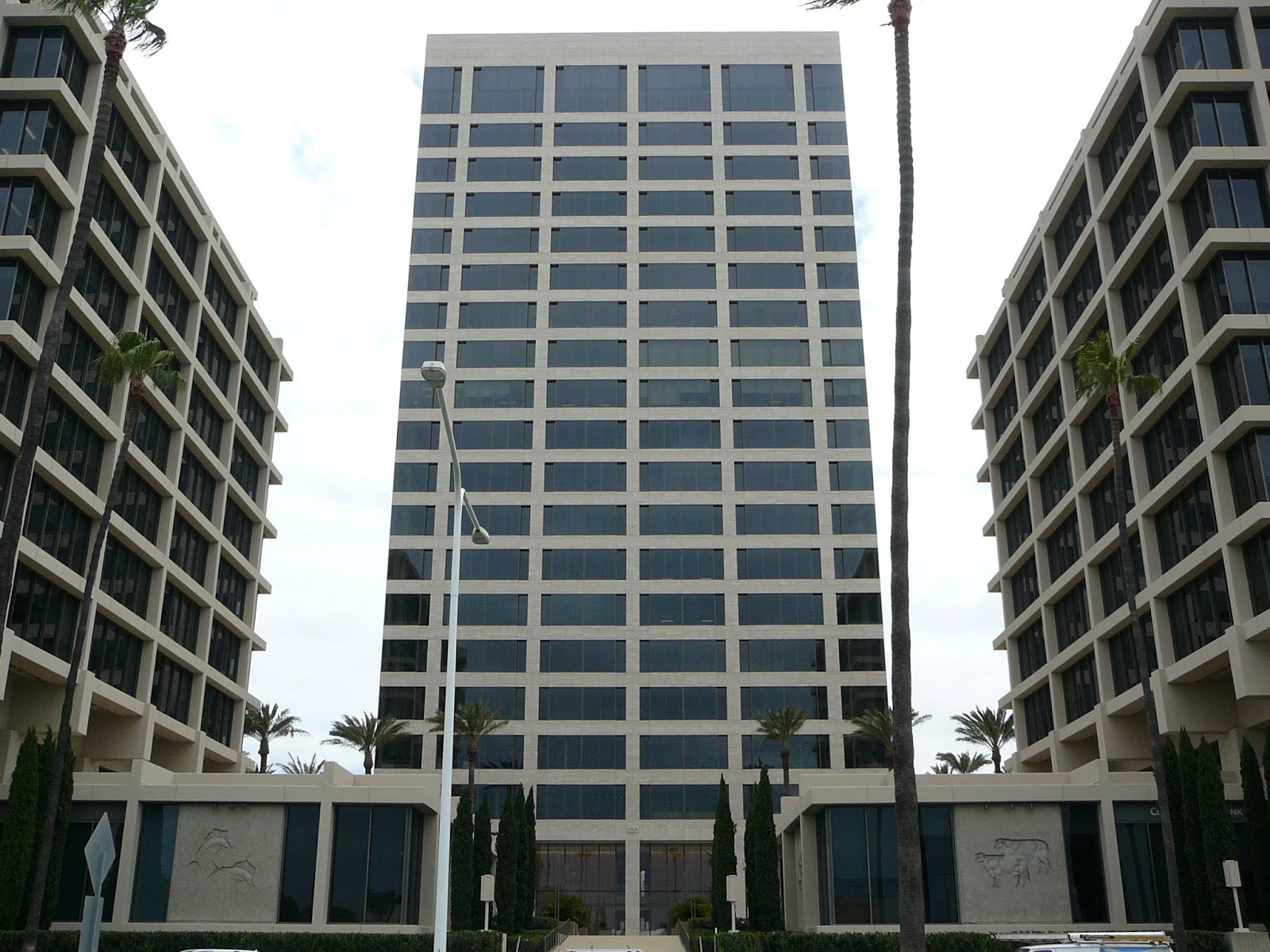 Orange County Structure: Fashion Island's Towers Elevate Newport Beach's  Skyline
