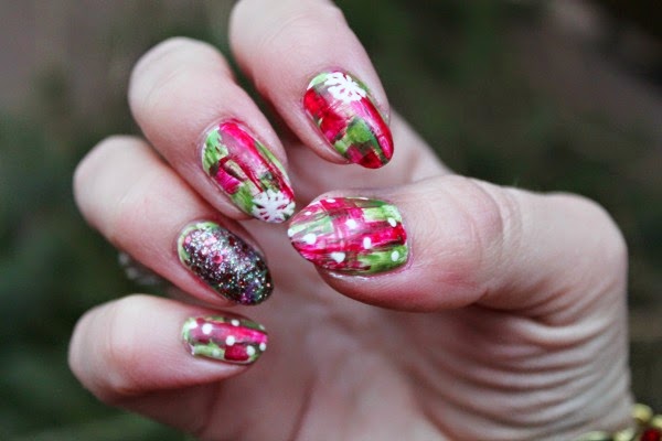 christmas nails - jersey girl