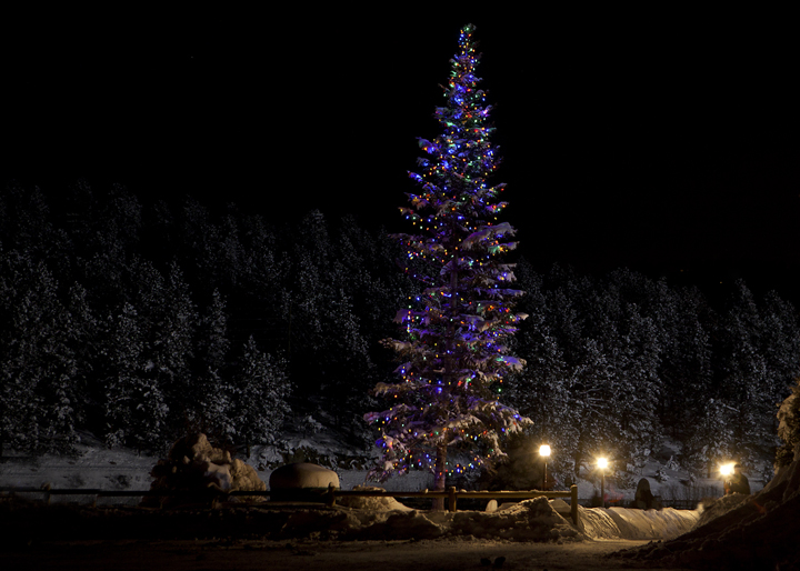 Ken Papaleo X Marks the Shot Evergreen Lake House, Evergreen, Colorado.