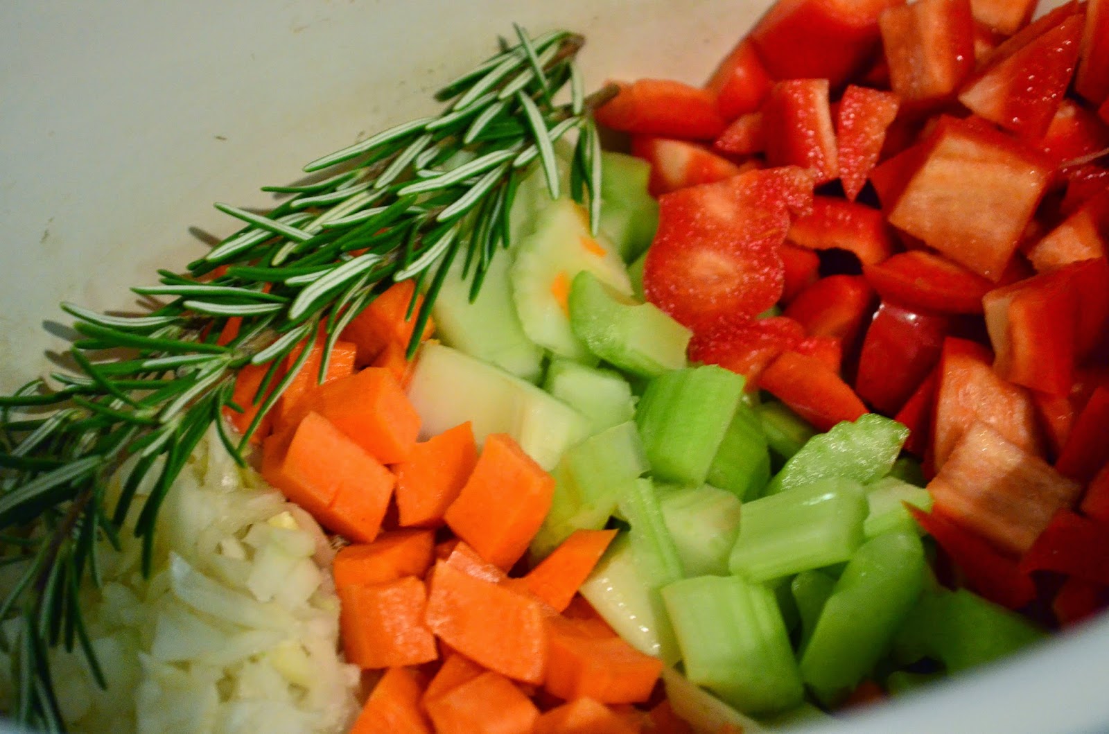 Forever Nutrition Legume ragout with saffron and rosemary