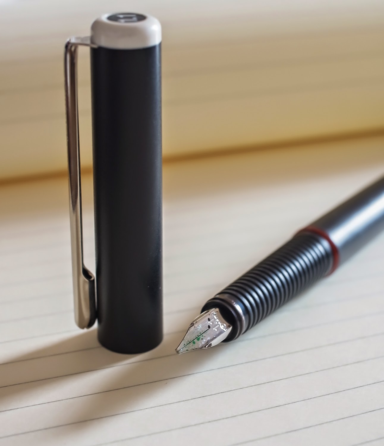 Jamais Sans Ma Plume Le Rotring Artpen Blade Runner