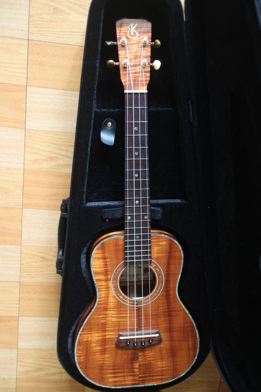 強尼的烏克麗麗 Johnny Ukulele音樂教室 [強尼的換弦教學教室]Ko'olau Ukulele Strings test