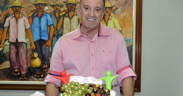 CORRELIGIONÁRIOS FAZEM FESTA SURPRESA PARA O PREFEITO NEI MOACIR CORRELIGIONÁRIOS FAZEM FESTA SURPRESA PARA O PREFEITO NEI MOACIR