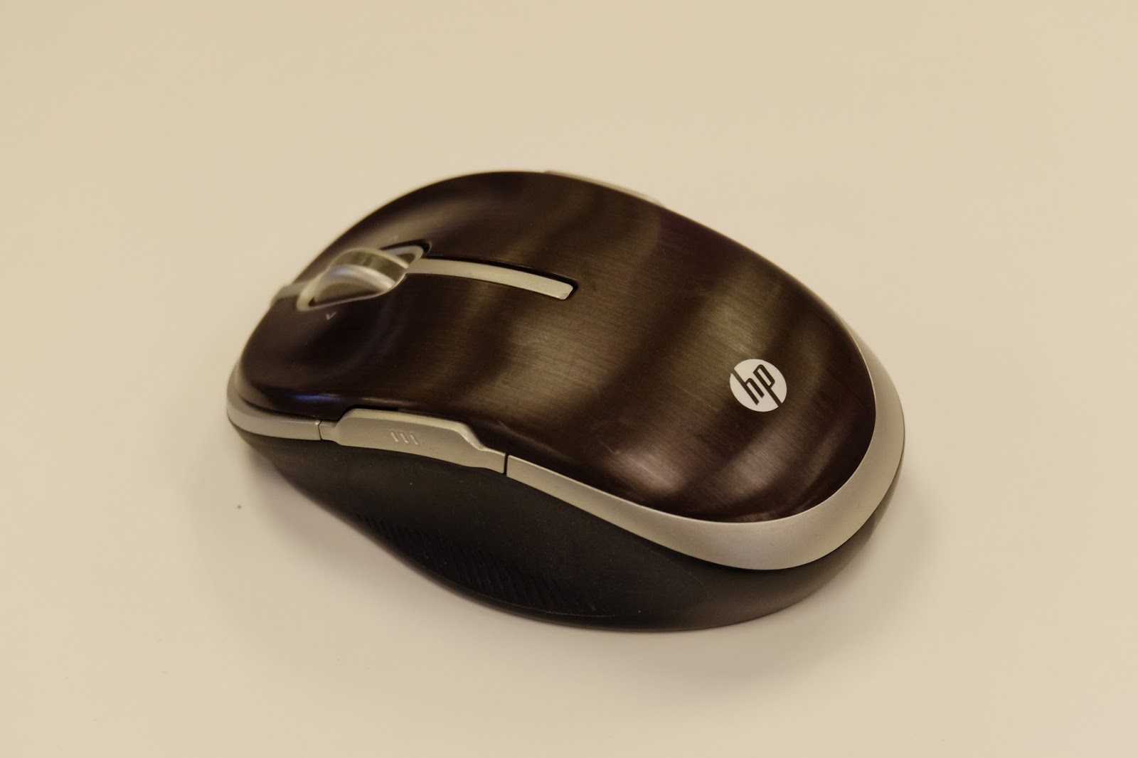 HP Wi-Fi Mobile Mouse Review