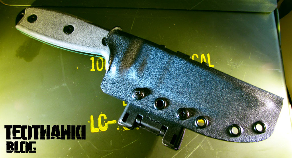 ESEE 4 in an AZWelke Kydex sheath.