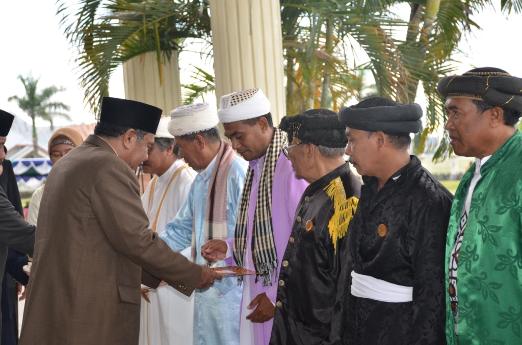 Menelusuri Jejak Sejarah Kekuasaan Kesultanan Tidore Di Halmahera Selatan Dan Tanah Papua Sejarah Tidore Riswan Talib