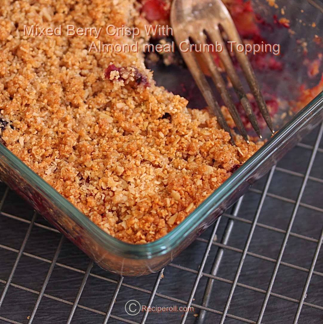 mixed berry crisp with almond meal crumb topping | gluten free  crisp