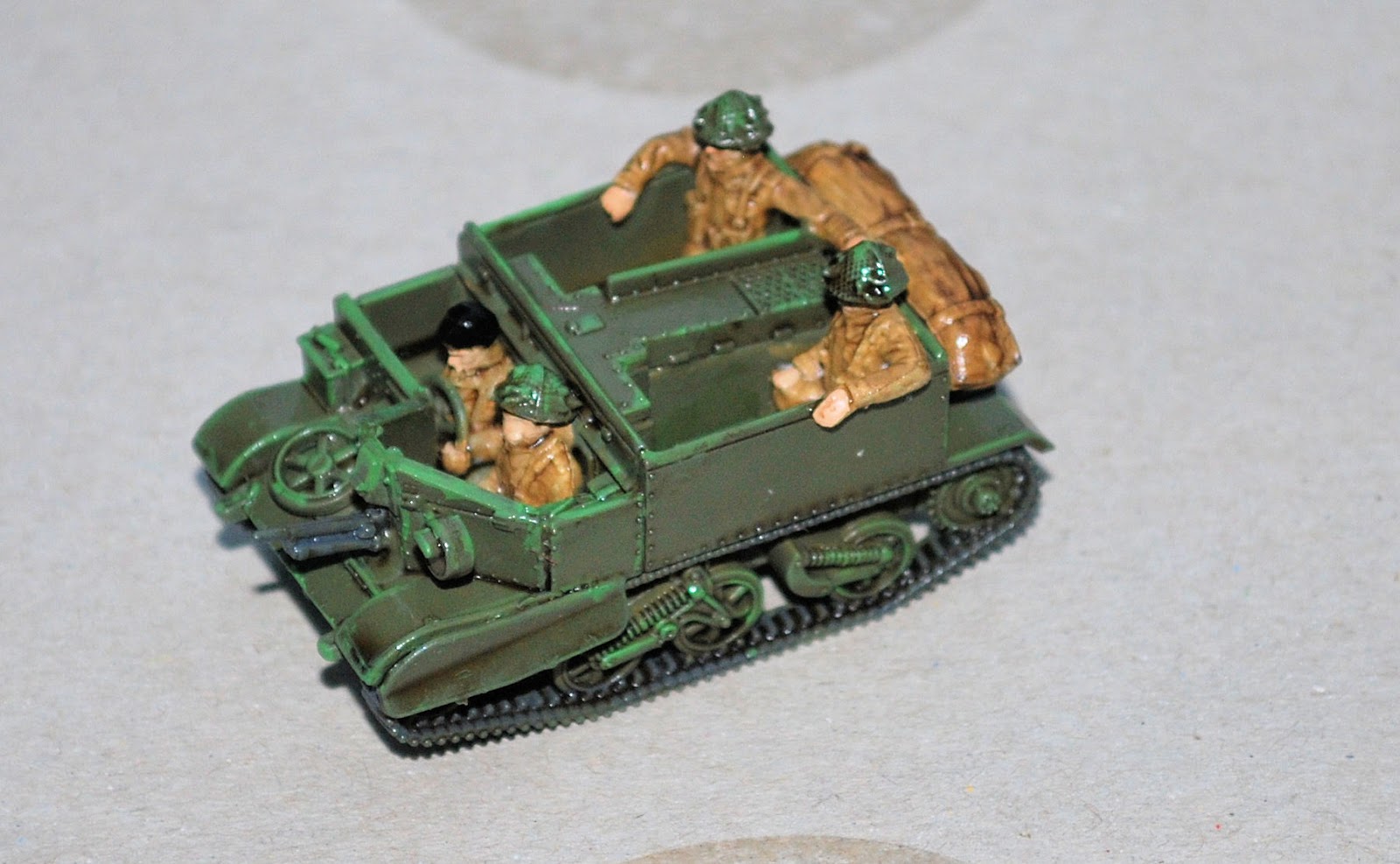 John's Toy Soldiers Plastic Soldier 1/72 Carrier