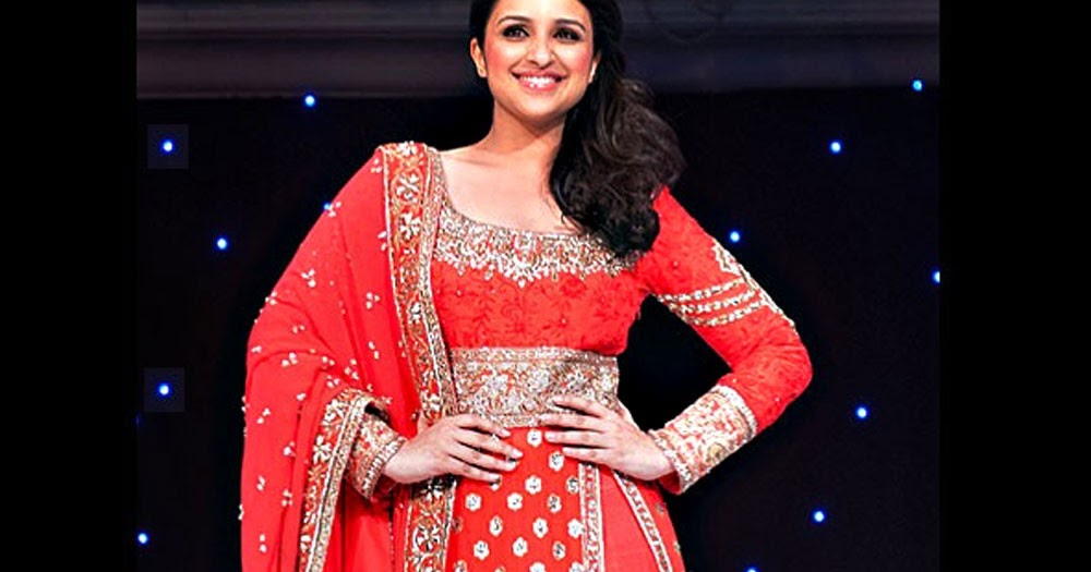 Fashion to Celebrate - Hot Sarees Buys (Bollywood Replica Collections