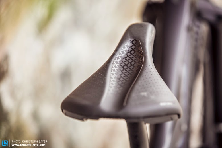 specialized myth saddle