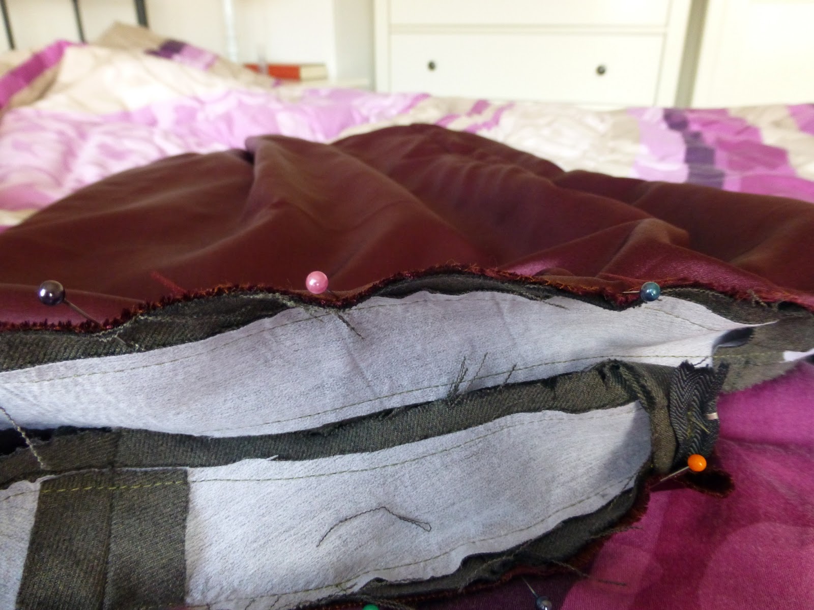 Queen of Darts Tutorial how to add lining to a skirt with waistband