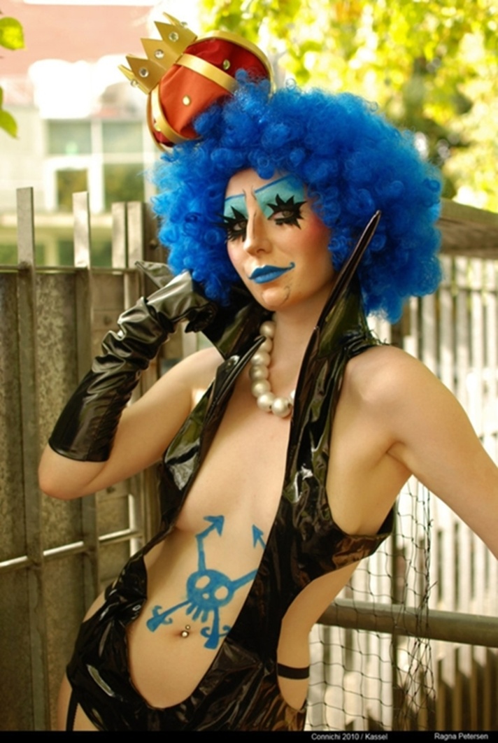 Beendiiniz One Piece Cosplayleri-http://2.bp.blogspot.com/-RddxDX8SpzU/T4OkFwPM9TI/AAAAAAAAHhg/BILFsMNdg6c/s1600/One-Piece-Cosplay-002-Emporio-Ivankov-by-Abel-Nightroad.jpg