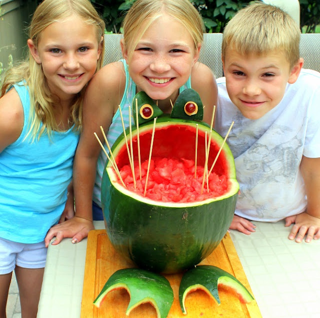 watermelon frog - 52 que art!!!