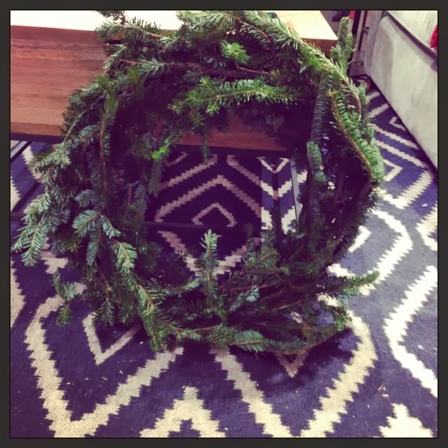 A Thrifter in Disguise Roundup West Elm DIY Holiday Wreath