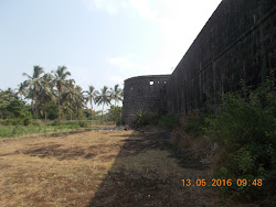 A view of the Arnala Fort Walls and Bastion from outside the South Entrance gate of the Fort.