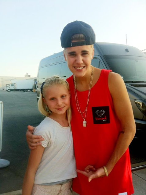 Bieber Exclusive: All Photos: Justin Bieber With Fans