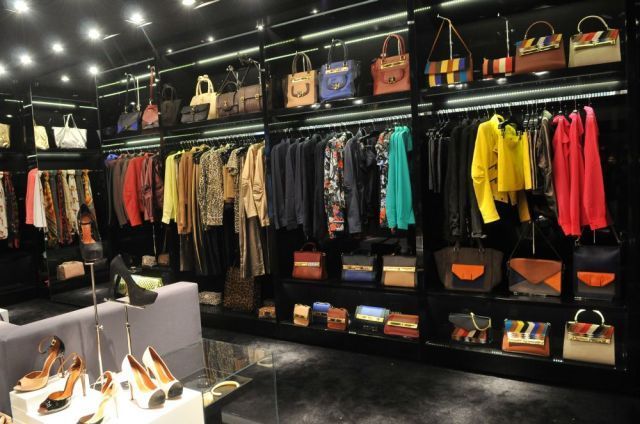 loja de roupas de grife